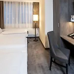 Plaza Hotel 4*