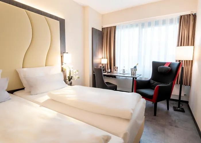 Отель Plaza Мангейм