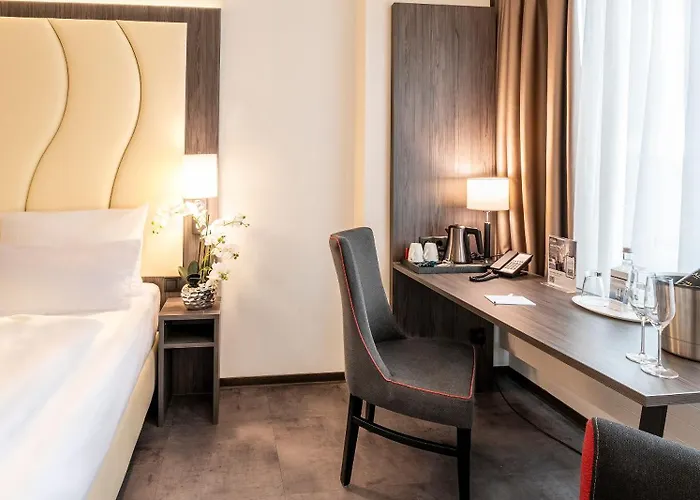 Отель Plaza Мангейм